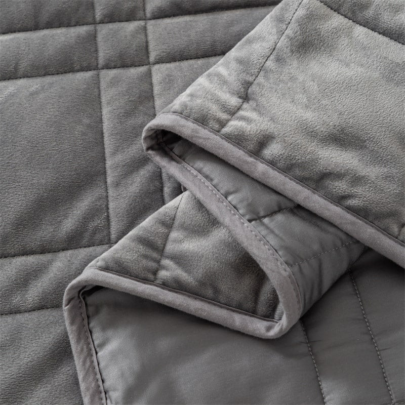 Couverture Lestée de Luxe Grise en Velours – L’Élégance au Service de Votre Sommeil