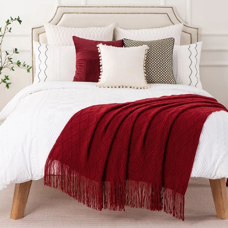 Plaid Bordeaux Élégant : Douceur et Raffinement pour un Intérieur Chaleureux